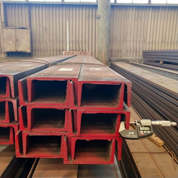 结构碳钢槽钢梁